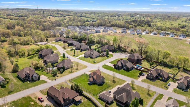 701 Scottland Trce, Mount Juliet, TN 37122