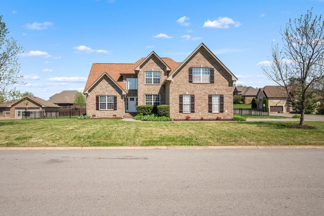 701 Scottland Trce, Mount Juliet, TN 37122