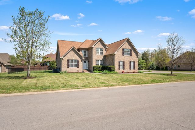 701 Scottland Trce, Mount Juliet, TN 37122