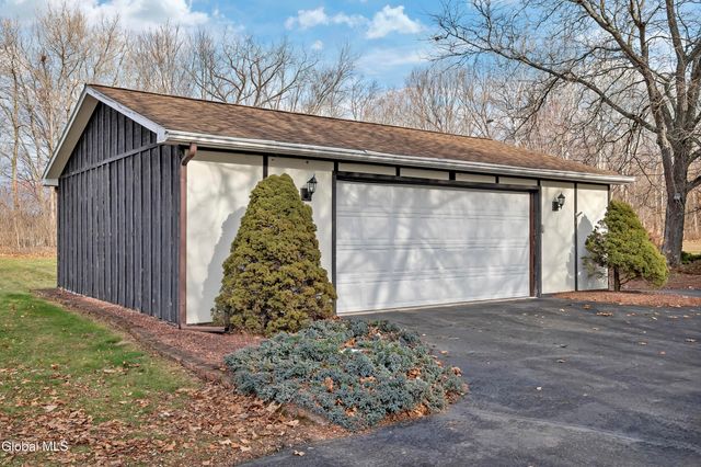 11 Empire Drive, Poestenkill, NY 12140