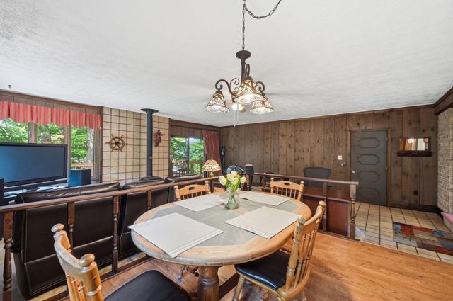 10027 W CONSTABLE CT, Fairfax, VA 22032