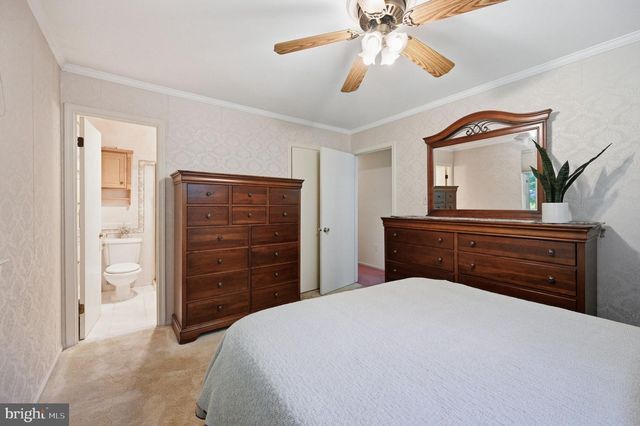 10027 W CONSTABLE CT, Fairfax, VA 22032