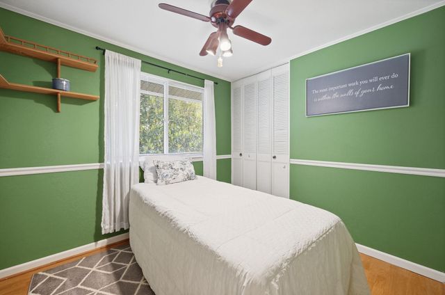 10027 W CONSTABLE CT, Fairfax, VA 22032