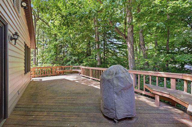 10027 W CONSTABLE CT, Fairfax, VA 22032