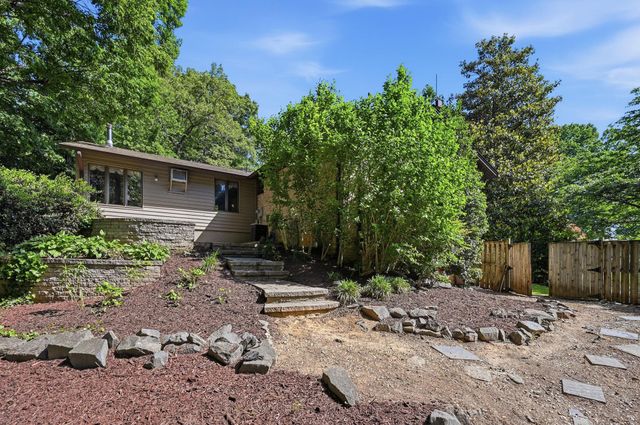 10027 W CONSTABLE CT, Fairfax, VA 22032