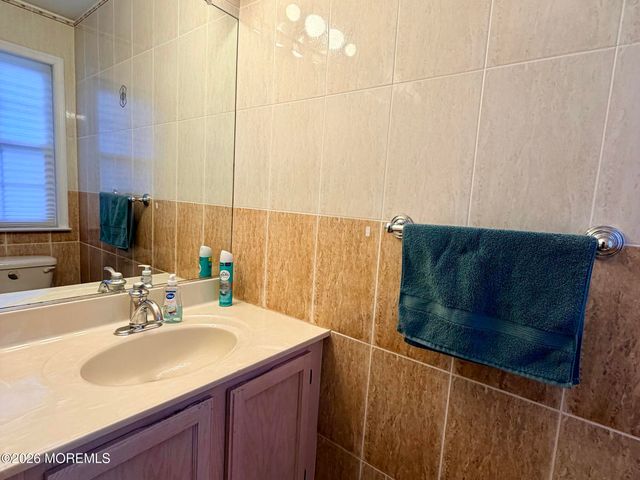 743 Banyan Court, Morganville, NJ 07751