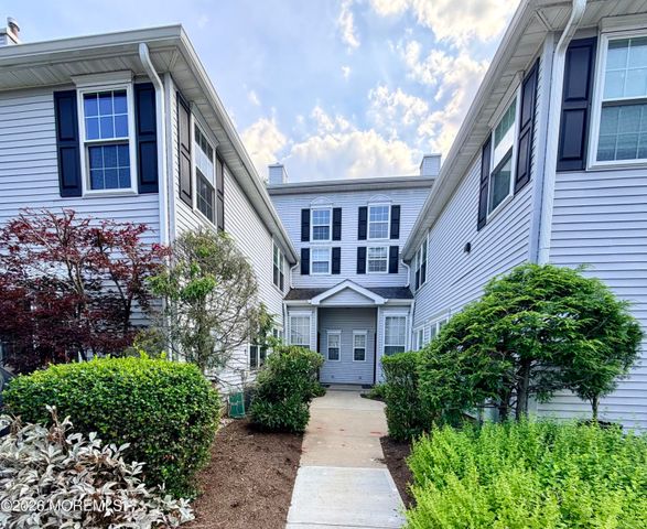 743 Banyan Court, Morganville, NJ 07751