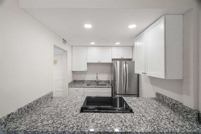 11655 3RD STREET E 1, Treasure Island, FL 33706