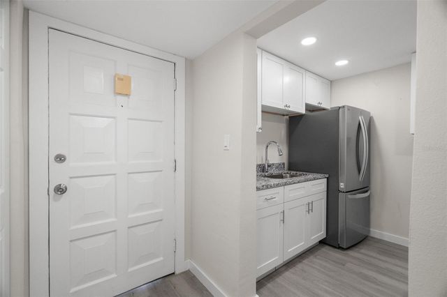 11655 3RD STREET E 1, Treasure Island, FL 33706