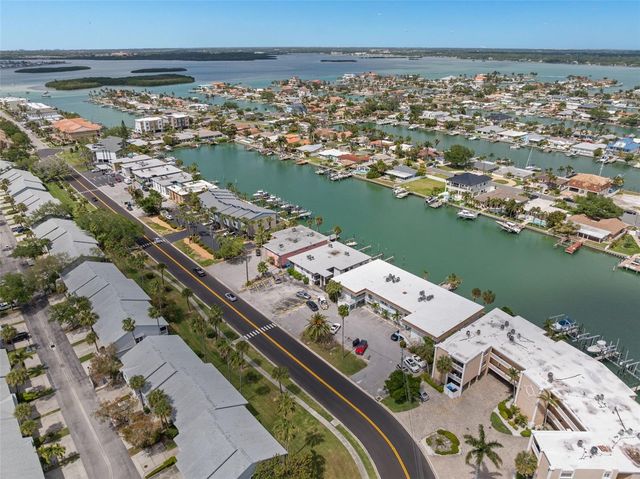 11655 3RD STREET E 1, Treasure Island, FL 33706