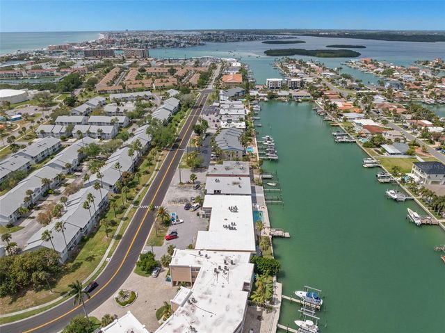 11655 3RD STREET E 1, Treasure Island, FL 33706