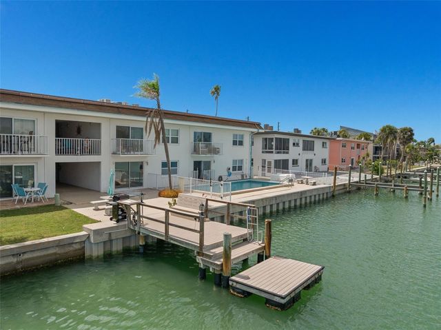 11655 3RD STREET E 1, Treasure Island, FL 33706