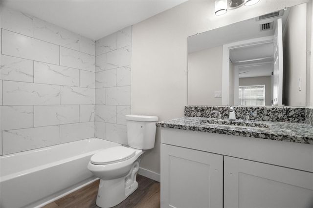 11655 3RD STREET E 1, Treasure Island, FL 33706