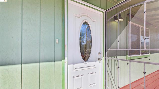 17060 Oaktree Ln, Sonora, CA 95370