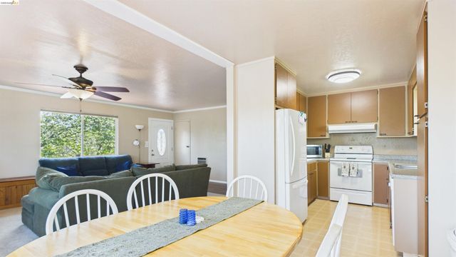 17060 Oaktree Ln, Sonora, CA 95370
