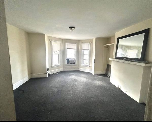 133-135 Bausman St, Knoxville, PA 15210