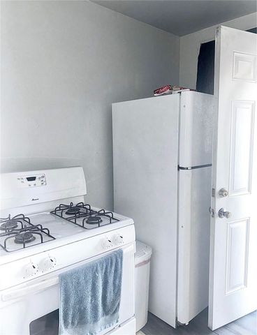 133-135 Bausman St, Knoxville, PA 15210