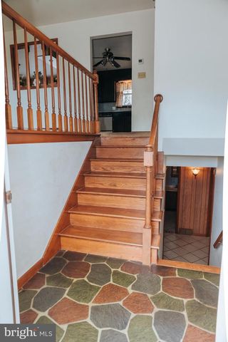 76 SCENIC DR, Denver, PA 17517