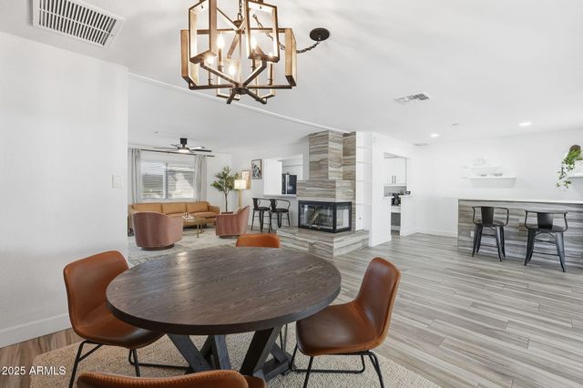 8614 E Jackrabbit Road, Scottsdale, AZ 85250