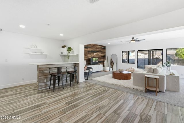 8614 E Jackrabbit Road, Scottsdale, AZ 85250