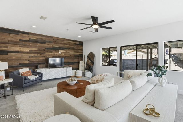 8614 E Jackrabbit Road, Scottsdale, AZ 85250