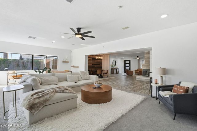 8614 E Jackrabbit Road, Scottsdale, AZ 85250