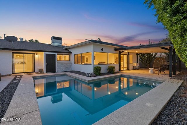 8614 E Jackrabbit Road, Scottsdale, AZ 85250