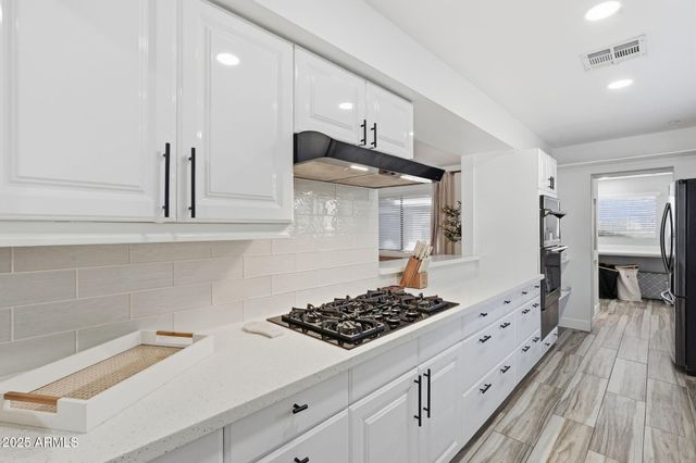 8614 E Jackrabbit Road, Scottsdale, AZ 85250