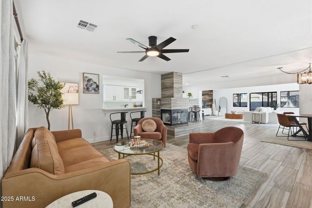 8614 E Jackrabbit Road, Scottsdale, AZ 85250