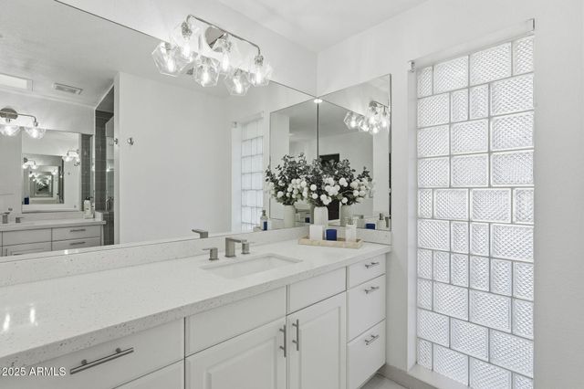 8614 E Jackrabbit Road, Scottsdale, AZ 85250