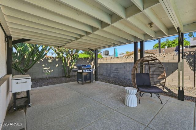 8614 E Jackrabbit Road, Scottsdale, AZ 85250