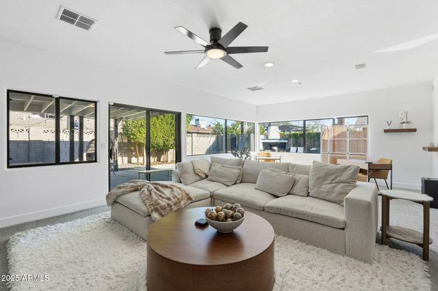 8614 E Jackrabbit Road, Scottsdale, AZ 85250