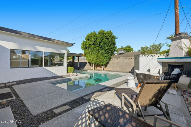 8614 E Jackrabbit Road, Scottsdale, AZ 85250