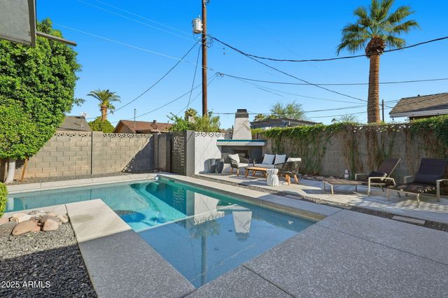 8614 E Jackrabbit Road, Scottsdale, AZ 85250