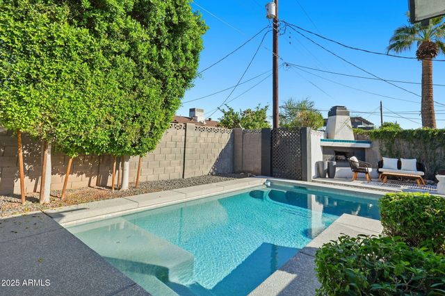 8614 E Jackrabbit Road, Scottsdale, AZ 85250