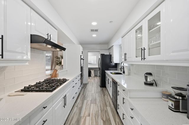 8614 E Jackrabbit Road, Scottsdale, AZ 85250