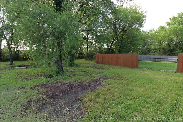 304 NW 5th Street, Wagoner, OK 74467