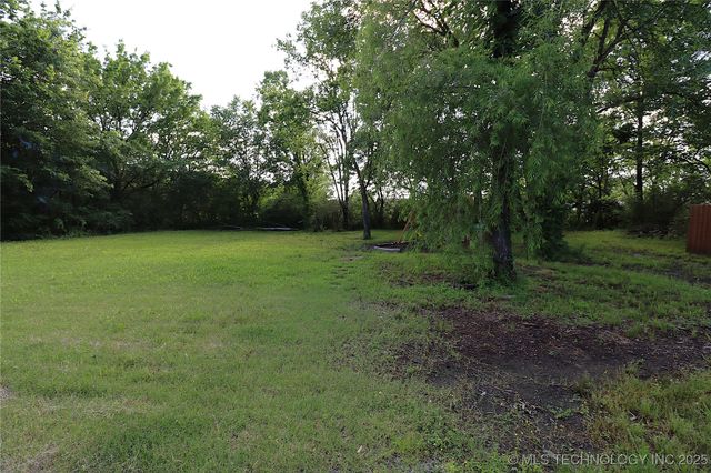 304 NW 5th Street, Wagoner, OK 74467