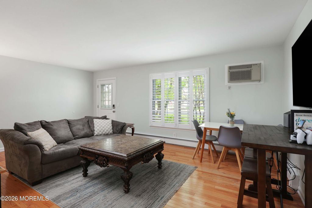 330 Route 35 5, Point Pleasant Beach, NJ 08742
