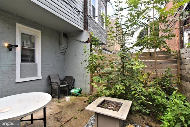 121 W HANSBERRY ST, Philadelphia, PA 19144