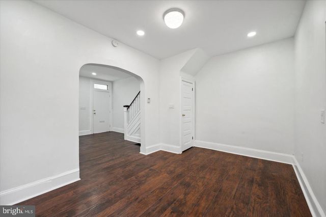 121 W HANSBERRY ST, Philadelphia, PA 19144