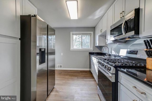 1117 BROADWOOD DR, Rockville, MD 20851