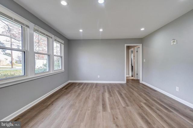 1117 BROADWOOD DR, Rockville, MD 20851