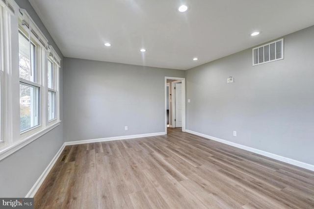 1117 BROADWOOD DR, Rockville, MD 20851