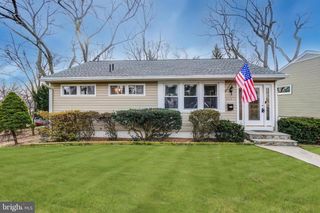 1117 BROADWOOD DR, Rockville, MD 20851