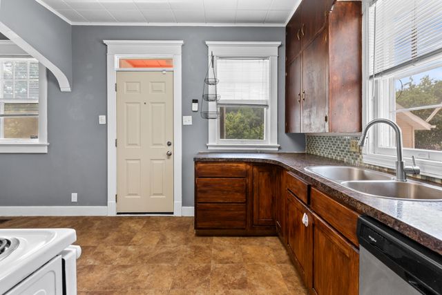 632 BENTON Street, Council Bluffs, IA 51503