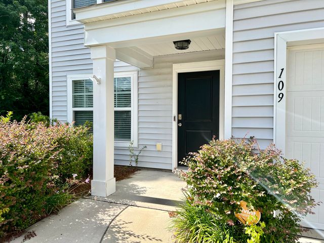 109 Rosefield Court, Summerville, SC 29485