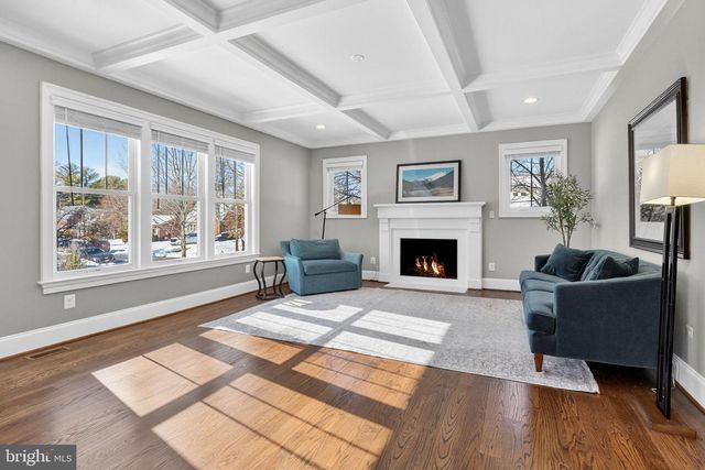 600 S MONROE ST, Arlington, VA 22204