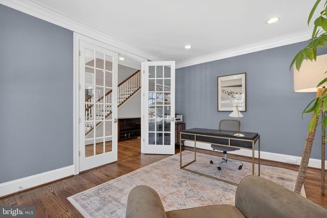 600 S MONROE ST, Arlington, VA 22204