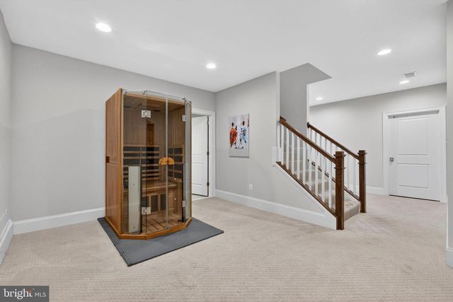 600 S MONROE ST, Arlington, VA 22204